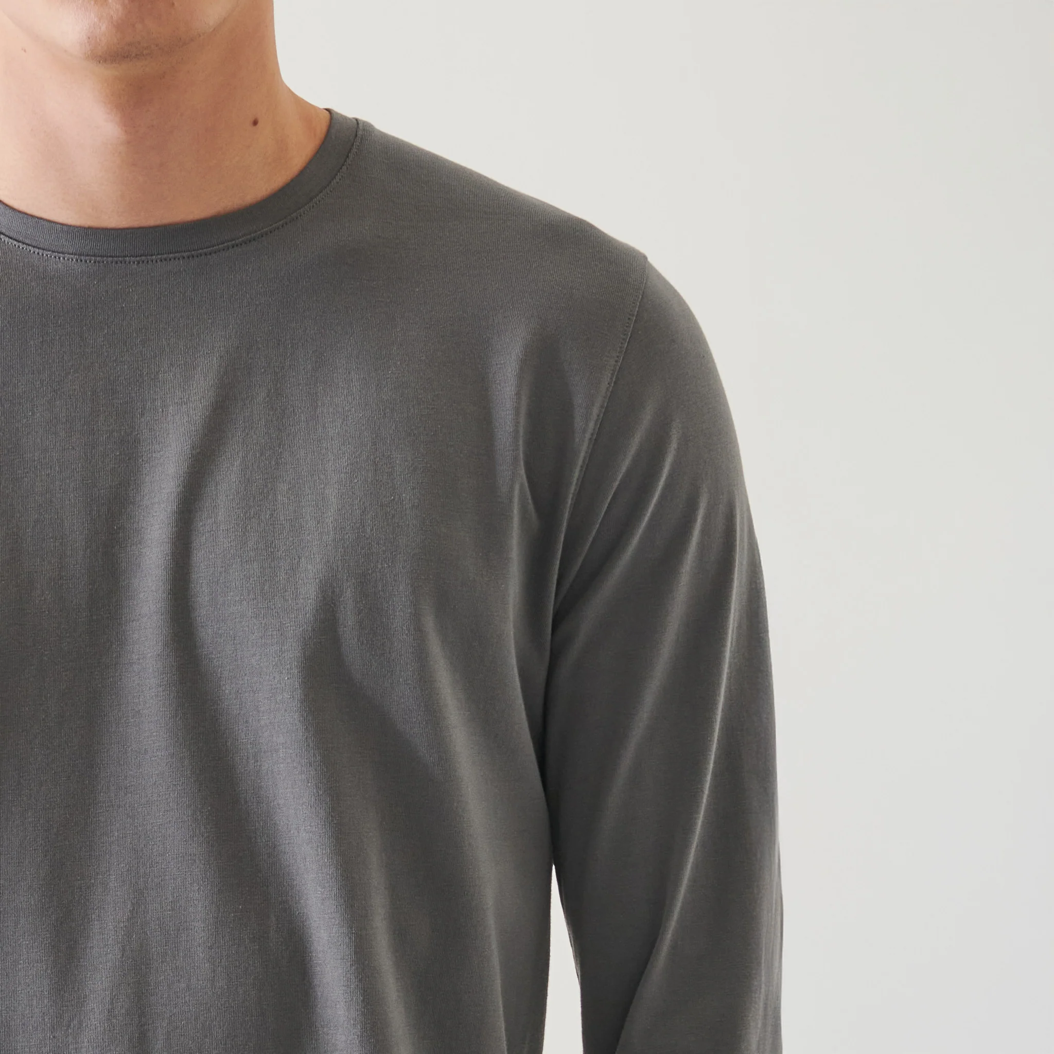 Middle Gray Pima Stretch Long Sleeve T-Shirt - Patrick Assaraf - Image 2