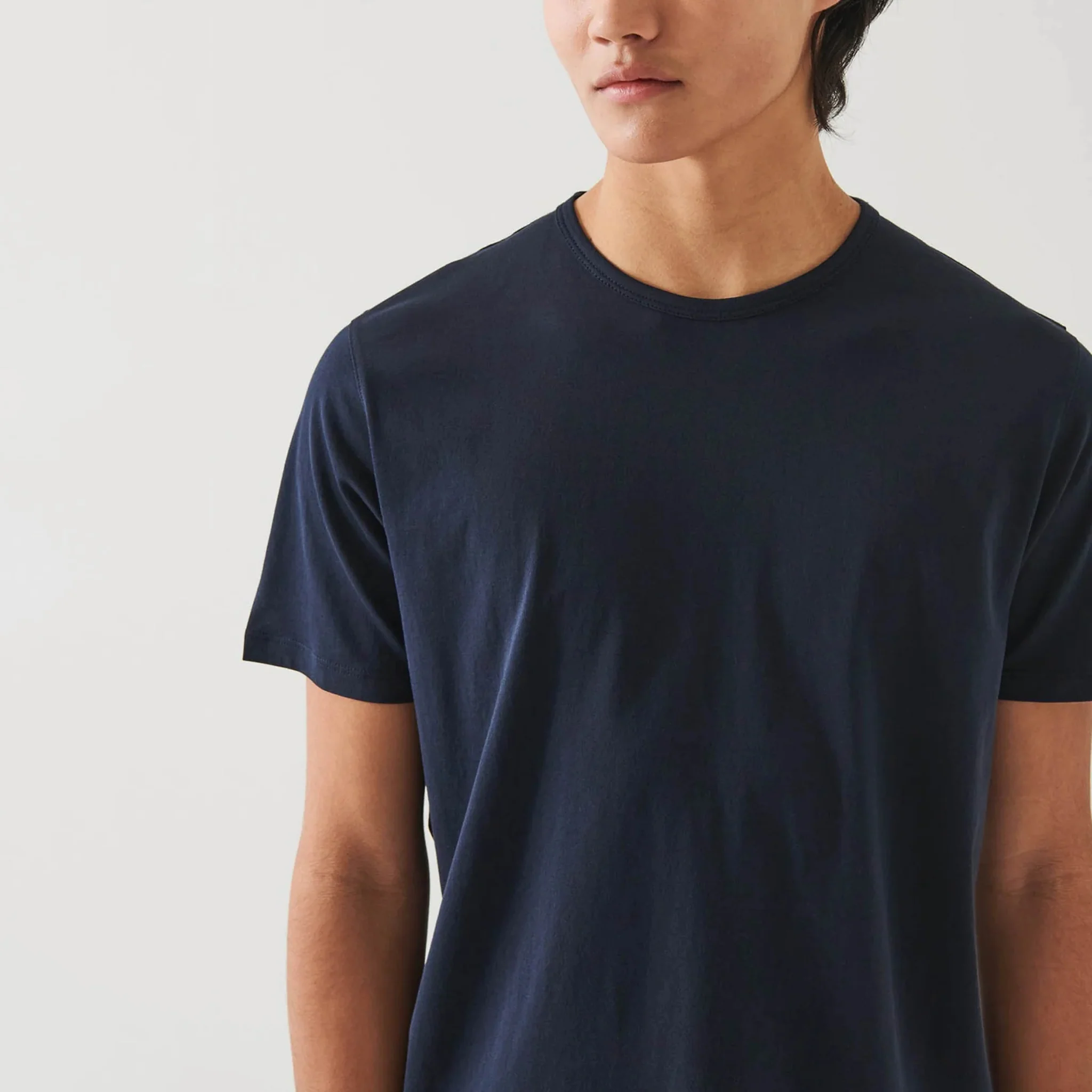 Midnight Mercerized Pima Cotton Short Sleeve Crew Neck T-Shirt - Patrick Assaraf - Image 3