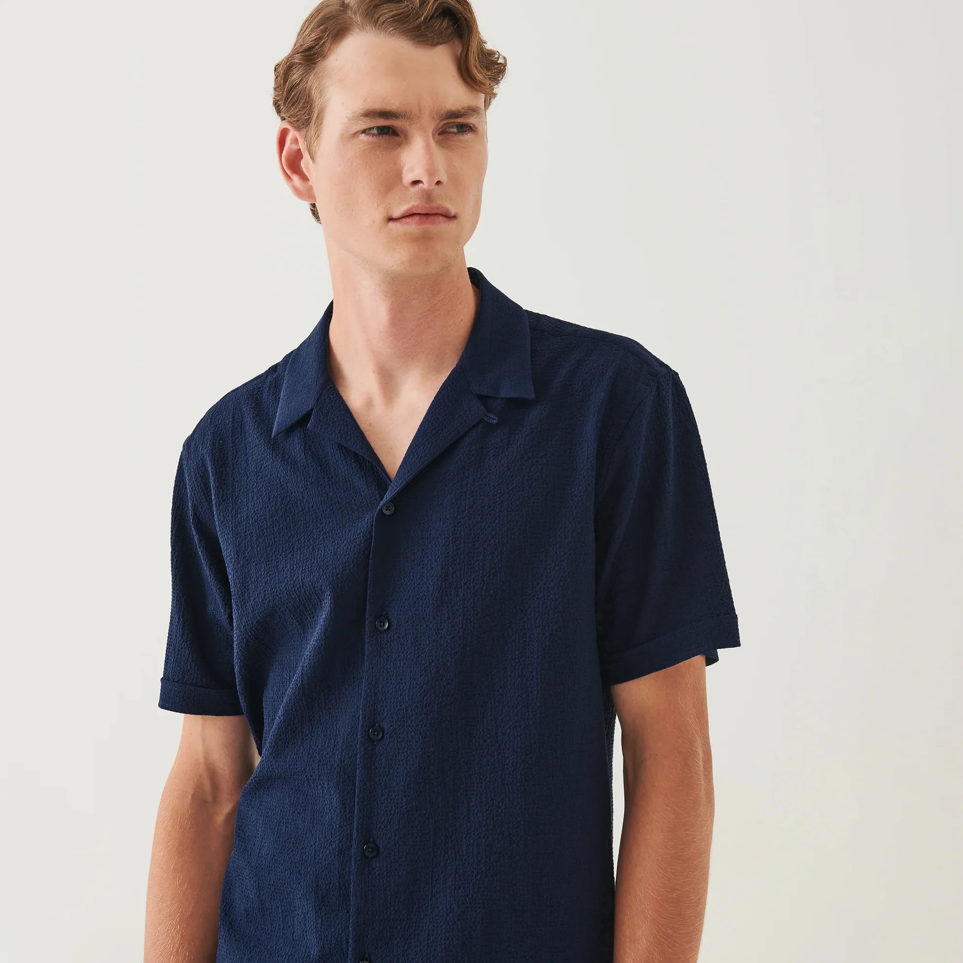 Navy Seersucker Textured Cotton-Stretch Resort Shirt - Patrick Assaraf - Image 4