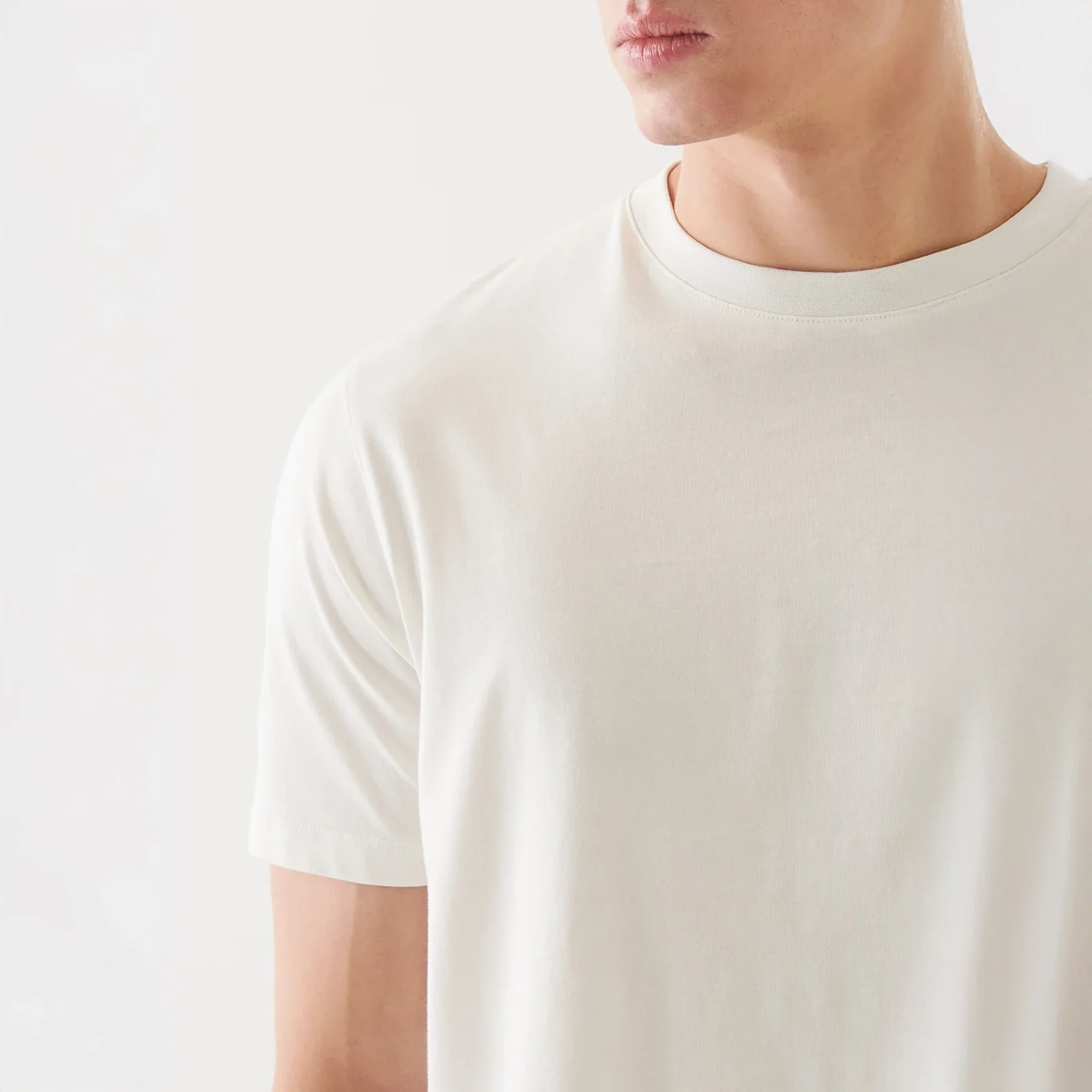 Vanilla Organic High Crew Pima Cotton Short Sleeve Crewneck T-Shirt - Patrick Assaraf - Image 5