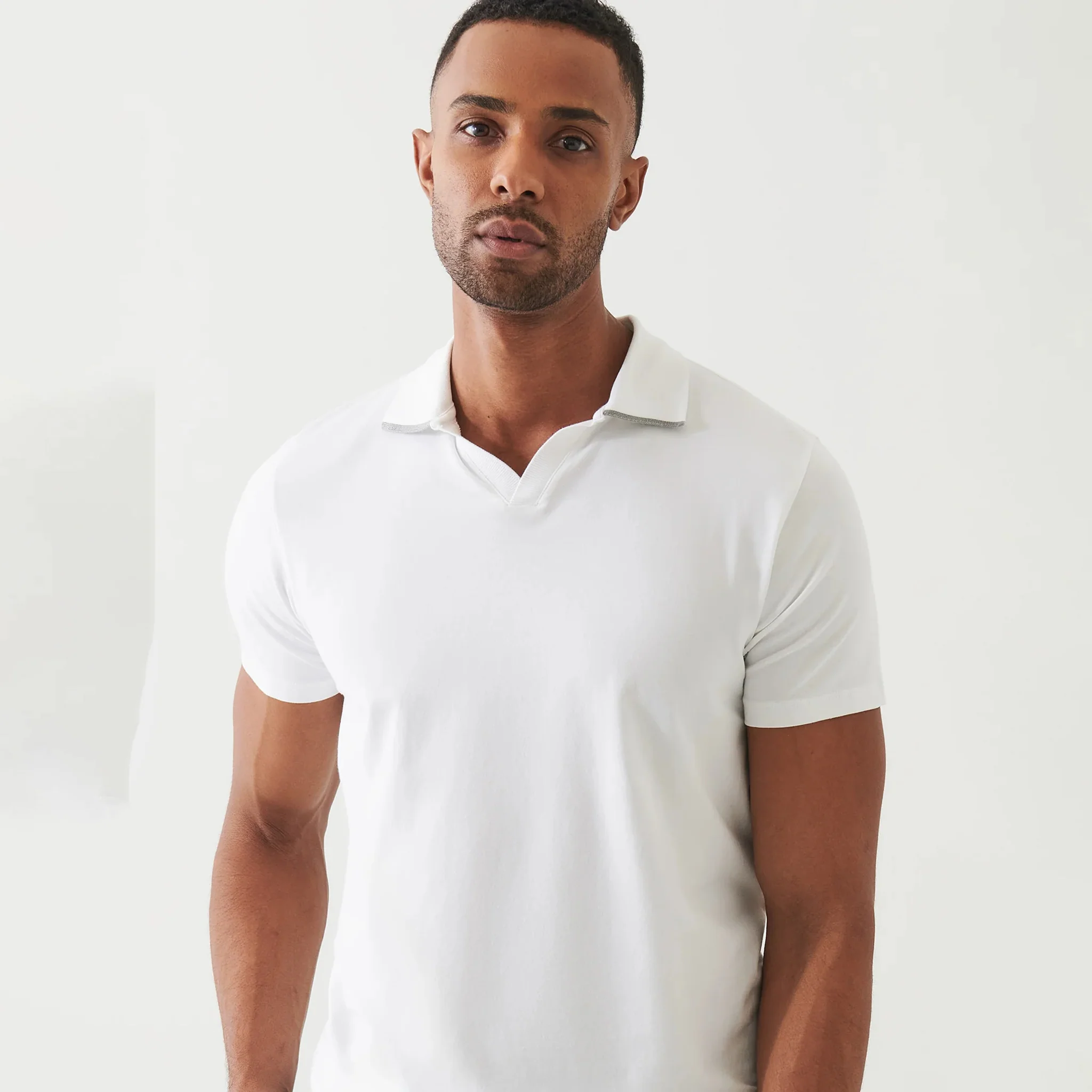 White Tipped Iconic Pima Cotton Stretch Open Polo Shirt - Patrick Assaraf - Image 4