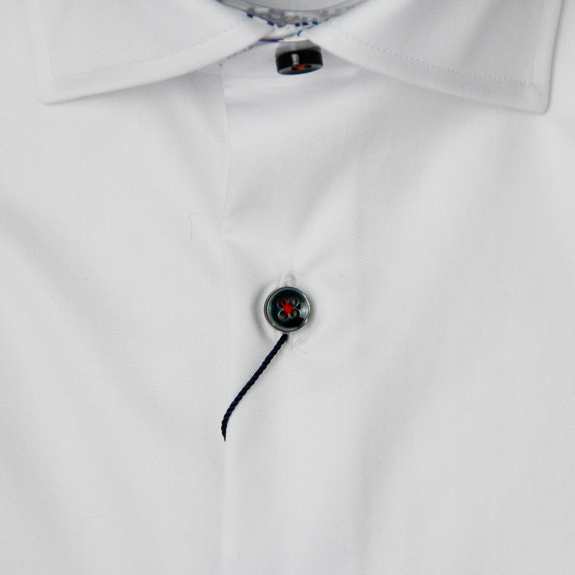 White w/ Contrast Details & Heart Motif Trim Slimline Shirt - Stenströms - Image 4